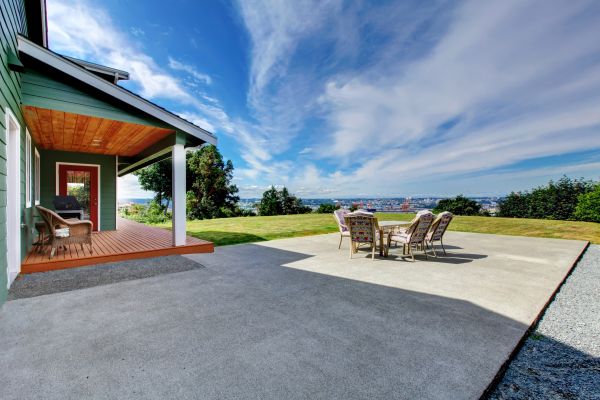 Cost of Backyard Paving in Bellevue