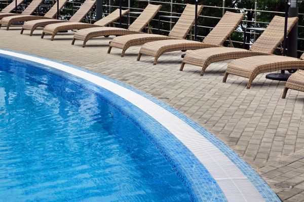 Cost of Poolside Hardscaping in Bellevue